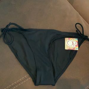 Large bikini bottoms